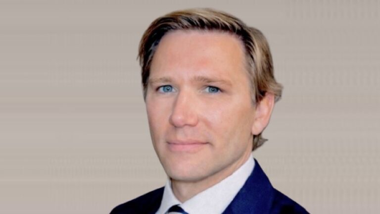 Headshot of William Fox